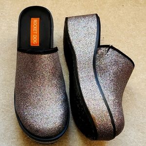 Rocket Dog Sparkle Clogs Sz. 9
